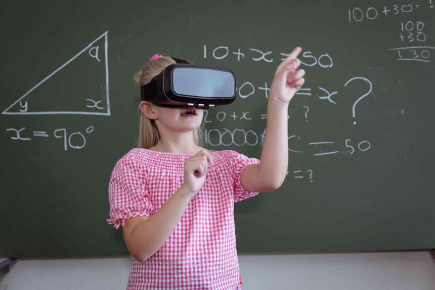 Artificial Intelligence and Virtual Reality in Education